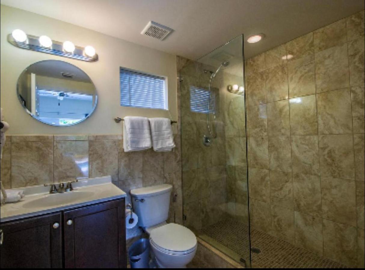 Inn On The Drive Wilton Manors Екстериор снимка